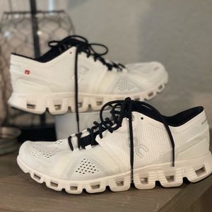 Womens on Running shoes